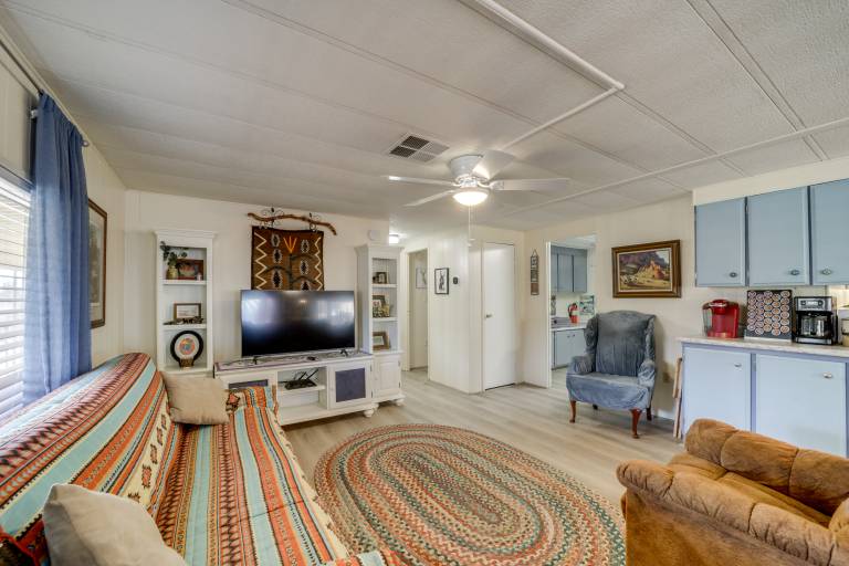 Near Hiking & Wineries: Charming Camp Verde Home! — photo 5