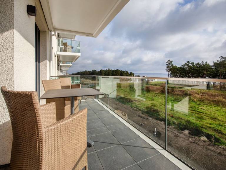 Ferienwohnung mit Meerblick, 1 Schlafzimmer und Balkon in Binz