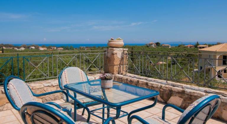 Fully equipped spacious vacation home with patio & garden | Pet-friendly — photo 5