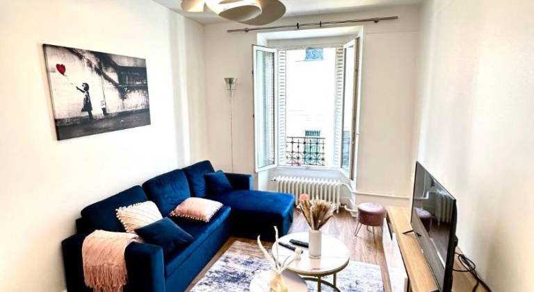 Apartment with 2 rooms for 6 persons in Bobigny
