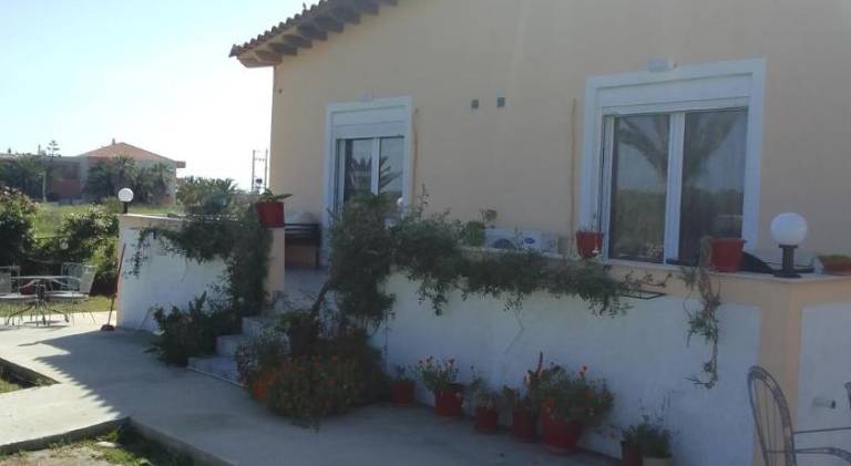 Studios ΣΤΟΥΣ ΠΥΡΓΟΥΣ ΘΕΡΜΗΣ in Lesvos
