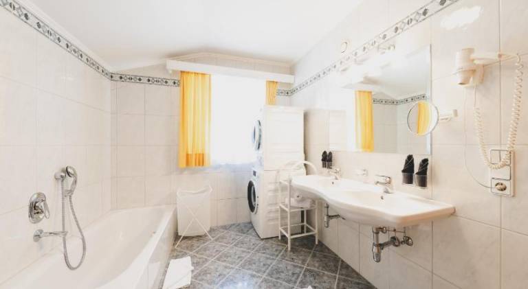 Holiday apartment with 1 room for 6 persons — photo 4