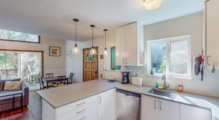 House with 2 rooms for 4 persons — photo 3