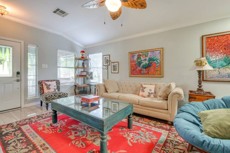 Bring Your Pup! Remote-Work Hub 22 Mi to Austin — photo 3