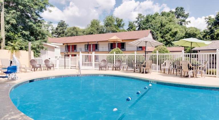 Americas Best Value Inn Aiken — photo 3