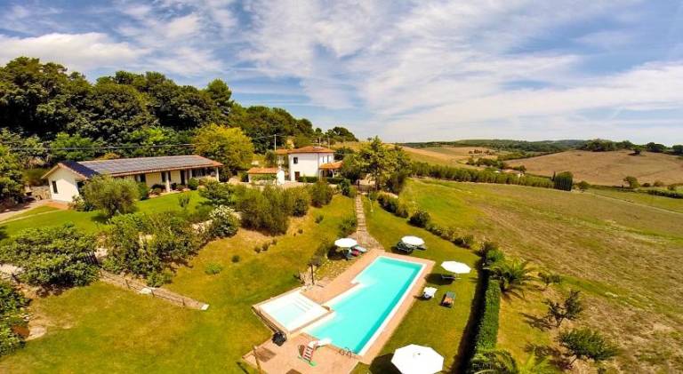 Farm with private pool, garden & barbeque | Pet-friendly in Manciano