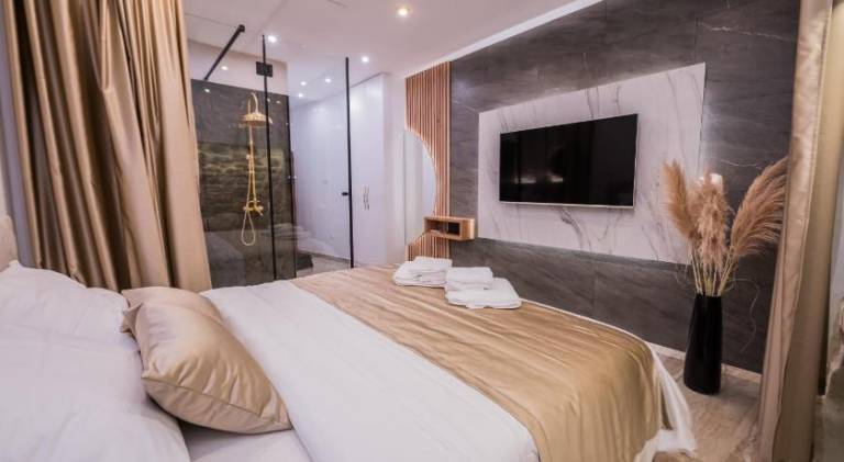 Emperor's Residence Luxury Room - Unique UNESCO site in Split