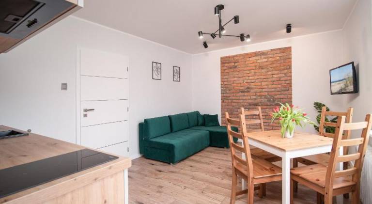 Holiday apartment with BBQ & garden — photo 3