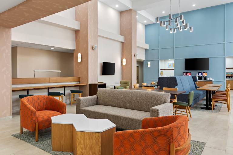 Hampton Inn & Suites Bolingbrook — photo 5