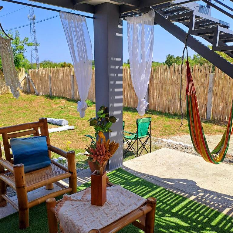 The Beaulah Overlooking cozy hideaway hundred isl in Alaminos