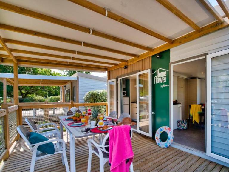 Mobile home with heated pool & terrace — photo 5