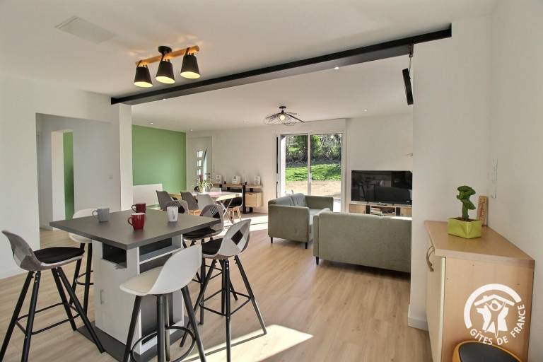 Gite with yard & patio | Pets are welcome in Tregueux