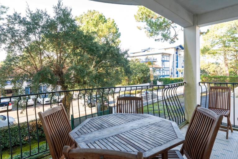 Spacious and Cozy 2-Bedroom Apartment in Central Hossegor, Near Beaches & Lake — photo 3