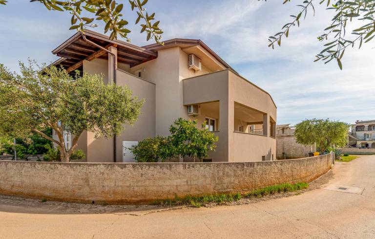 Apartment  Vir