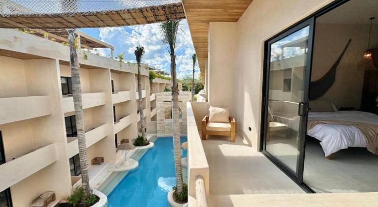 Holiday apartment with patio, private pool & garden | Perfect for remote work — photo 4