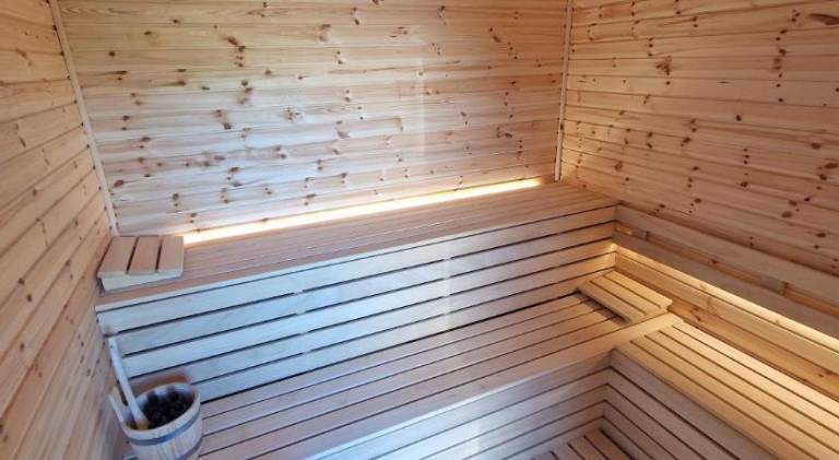 Vacation home with sauna, pool & yard | Pets are welcome — photo 5