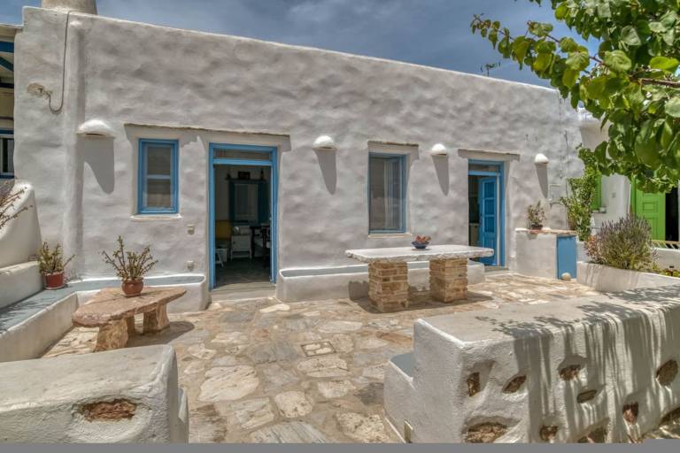 Vaya House in Aliki with 2 bedrooms and 1 bathrooms