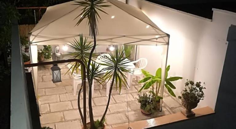 Vacation home with 2 rooms for 6 persons in Matino