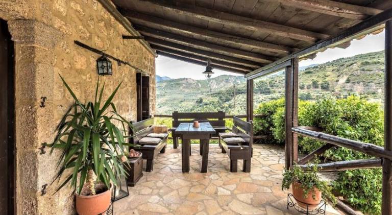 House with patio, barbecue & yard — photo 4