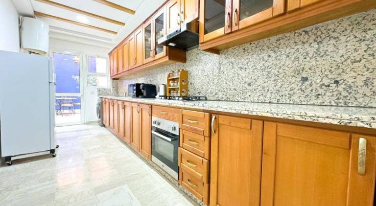 Elegant 2-Bedroom Duplex Downtown Private Terrace — photo 4