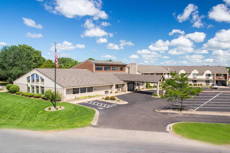 AmericInn by Wyndham Eau Claire in Eau Claire, WI