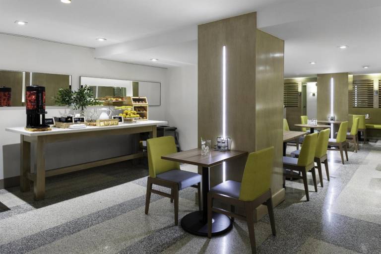 Hilton Garden Inn Miami South Beach, FL — photo 3