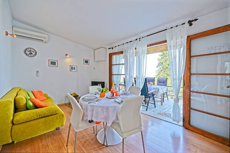 Two bedroom house with terrace and sea view Postira, Brač (K-6052) — photo 3