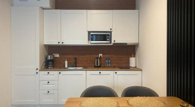 Serviced apartment with patio — photo 5