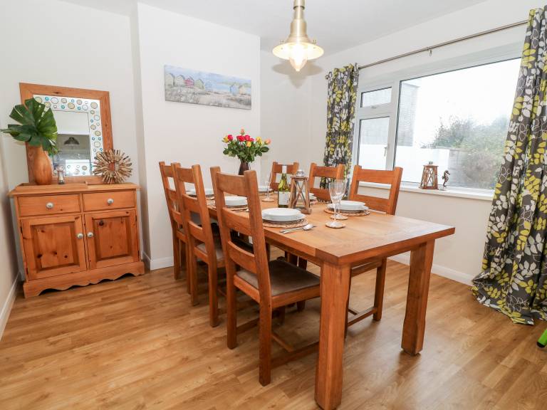 Children-friendly cottage with yard | Beach view | Dogs allowed — photo 4