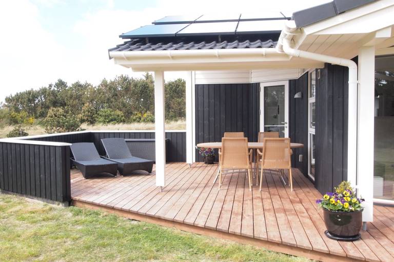 Vacation home with terrace & barbeque — photo 2