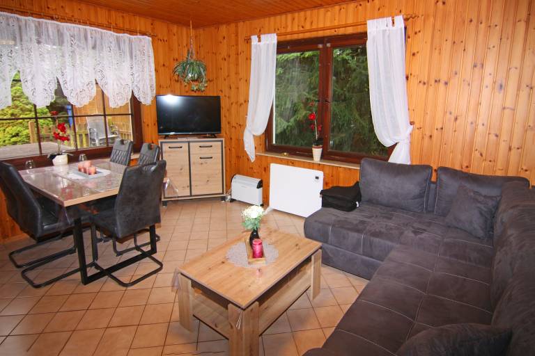 House with barbecue, patio & garden — photo 4