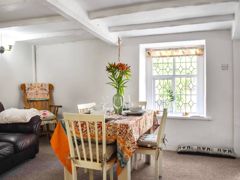 Cottage with yard | River view — photo 4