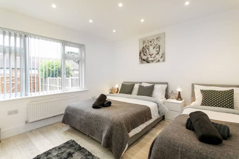 Villa  Nottingham