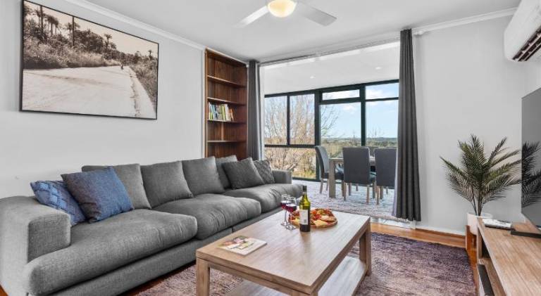 280 m&sup2; Ferienwohnung