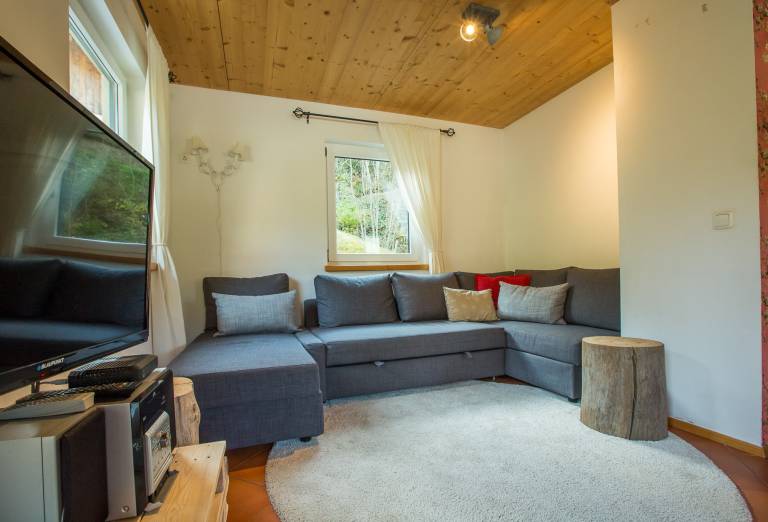 Charming chalet with sauna, pool & garden | Next to the ski | Dogs allowed — photo 4