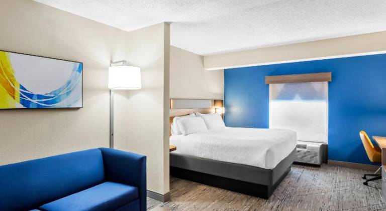 Holiday Inn Express Hotel & Suites Charleston-Southridge By IHG — photo 2