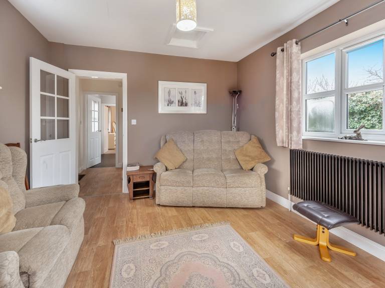 Child-friendly pleasant cottage with yard | Pets are welcome — photo 4