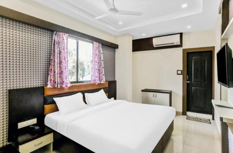 Goroomgo Swastik Premium Bhubaneswar — photo 4