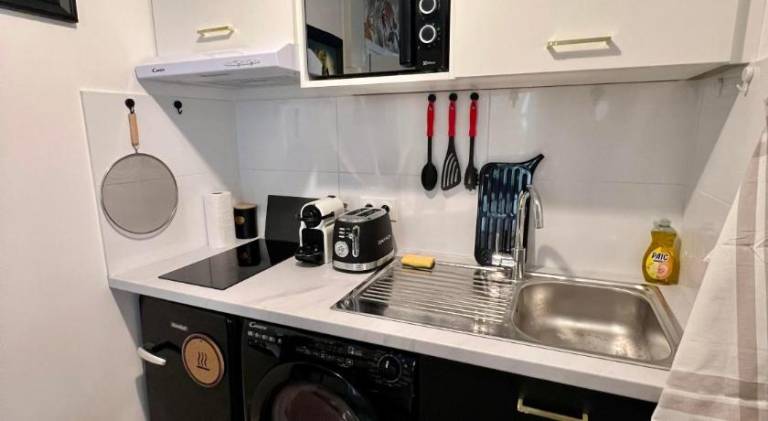 Fully equipped apartment with grill & yard | Next to Basilica of Saint-Sernin | Good for workation | Pet-friendly — photo 4
