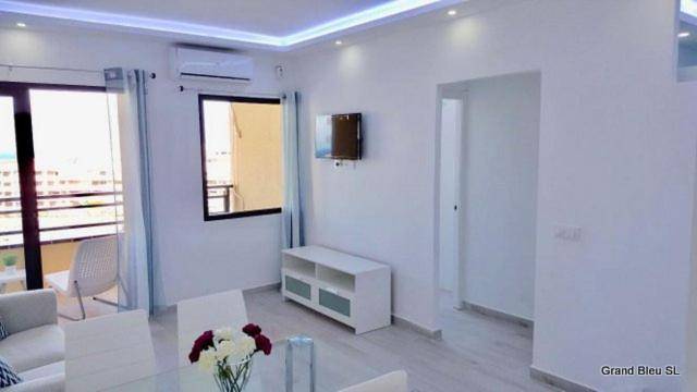 Holiday apartment with terrace & pool — photo 2