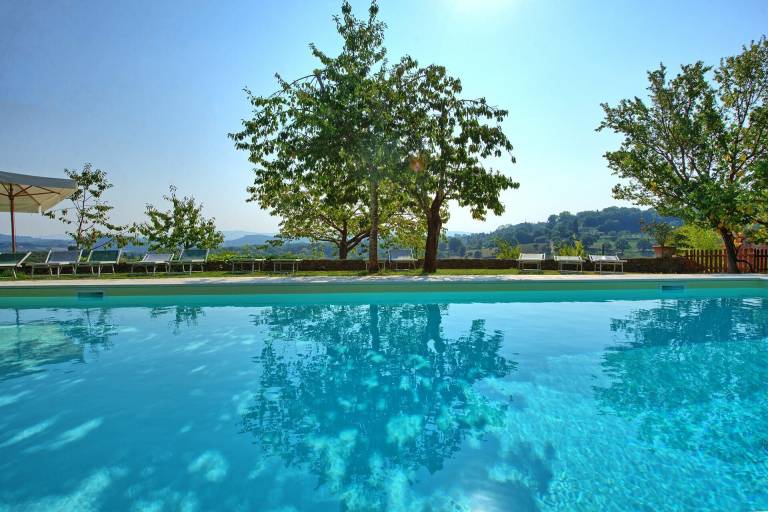 Villa with yard, private pool & terrace — photo 3
