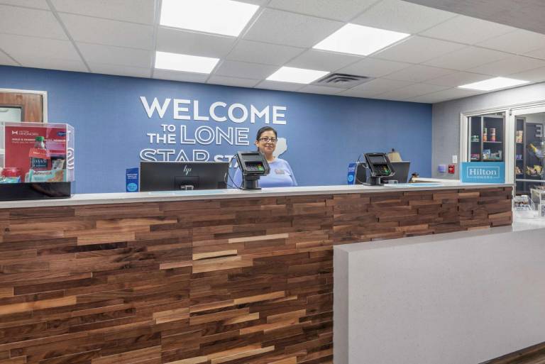 Hampton Inn Brownwood — photo 5