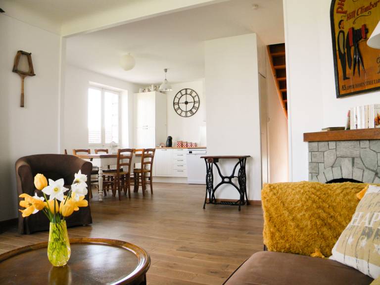 House with barbecue, garden & terrace — photo 2