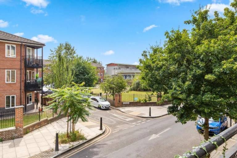Apartment  Canning Town