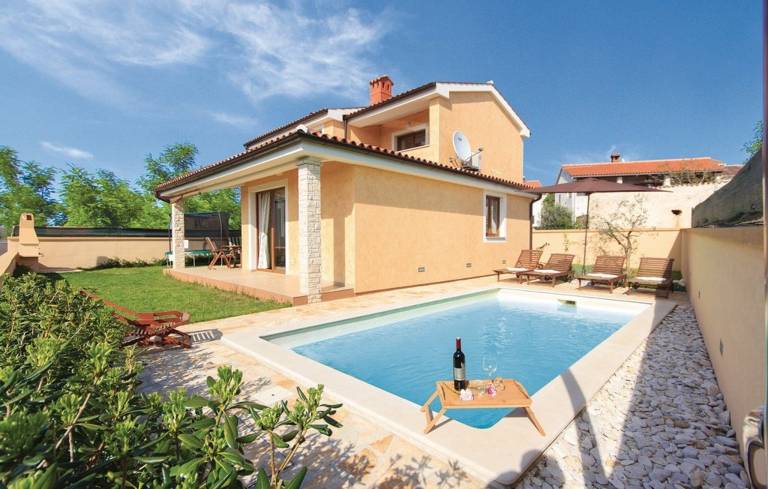 Villa Pula