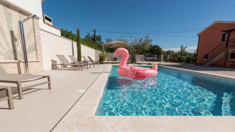 Villa with private pool, yard & patio — photo 4
