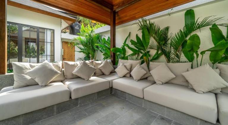 Pleasant villa with pool | Pets are welcome — photo 5