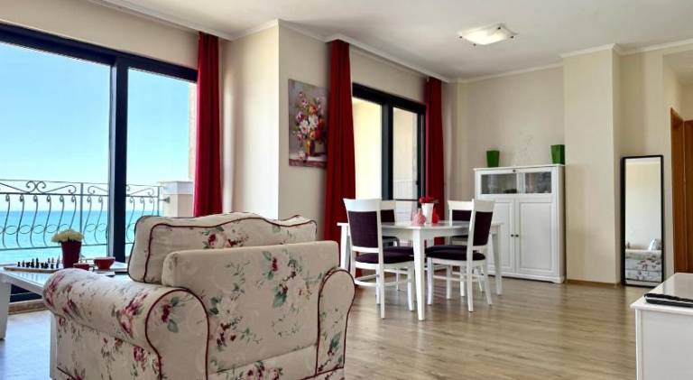Holiday apartment with pool | Beach nearby | Pets allowed — photo 2