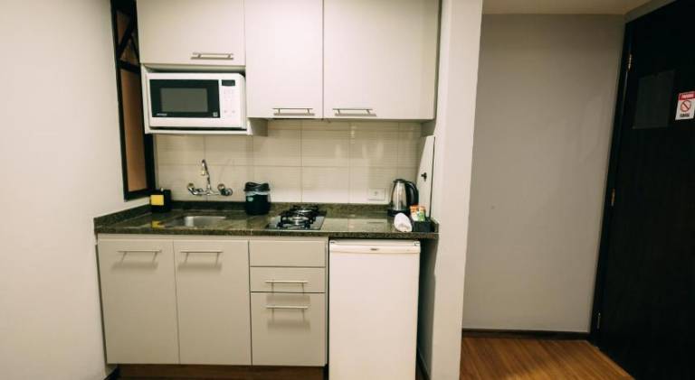Serviced apartment with sauna & pool | Perfect for remote work — photo 3