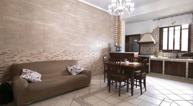 House with 1 room for 4 persons — photo 2